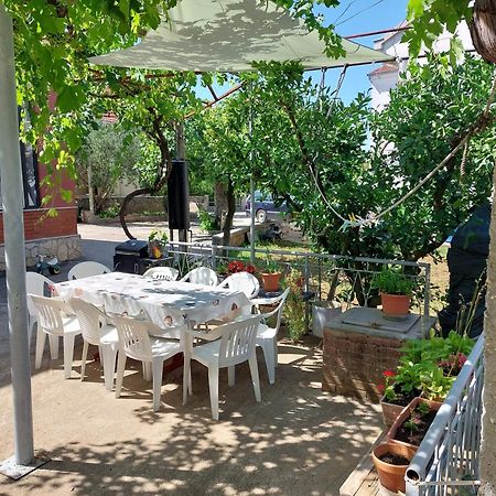 Holiday House Fila Turanj Bagian luar foto